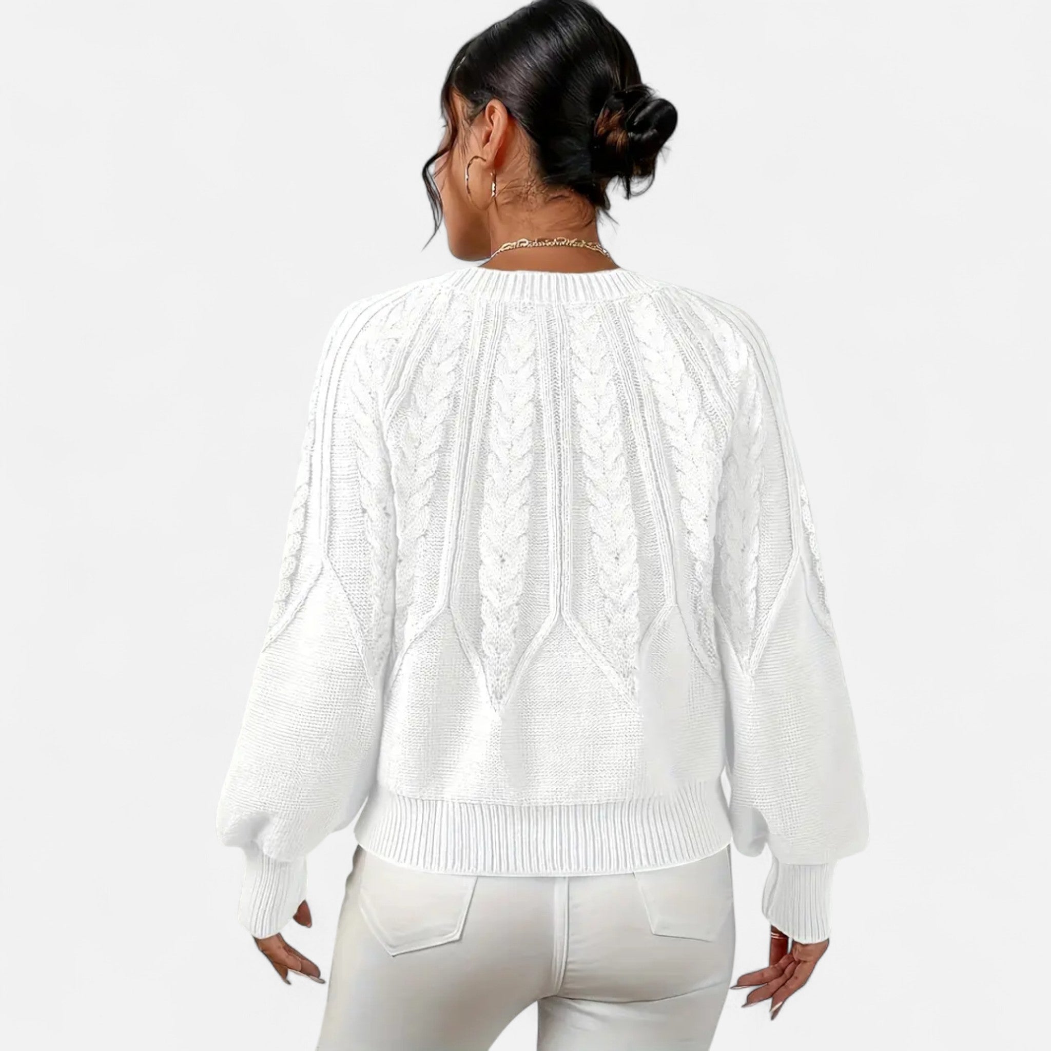 Gilduro | Women’s Cable Knit Round Neck Sweater